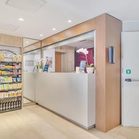 B＆b サンタンブロージョ ホテル 3*