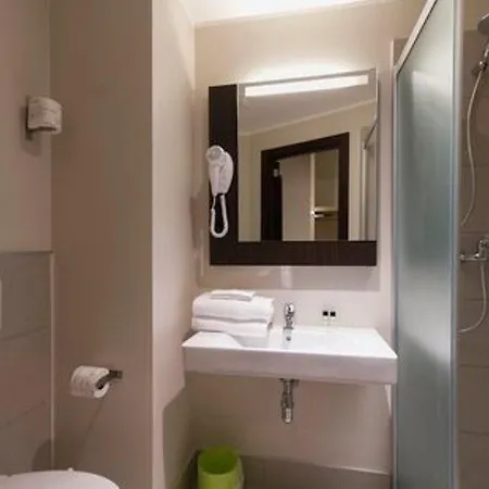 Sant'ambrogio 3* Milan